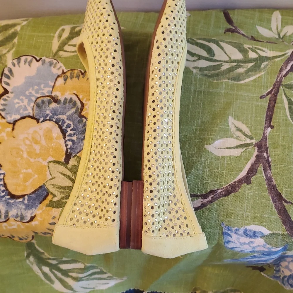 Antonio Melani Yellow Leather Ballet Flats with Rhinestones, Size 10 Medium - Picture 10 of 14